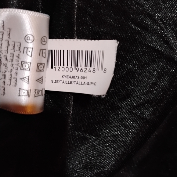 BCBGeneration Size Of Small Elegant Black Blazer With Shoulder Pads - Picture 4 of 7